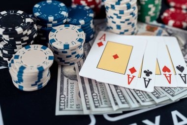 istanaimpian 1 mobile app interface showing live blackjack table and sportsbook menu